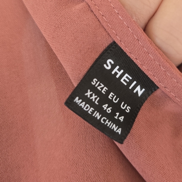 Shein | XXL | Rust Colored Bell Sleeve Smock Top - Picture 4 of 7